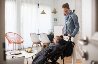 Couverture poussette BabyToLove Easy Pocket noir - L'Atelier Des Tout-Petits